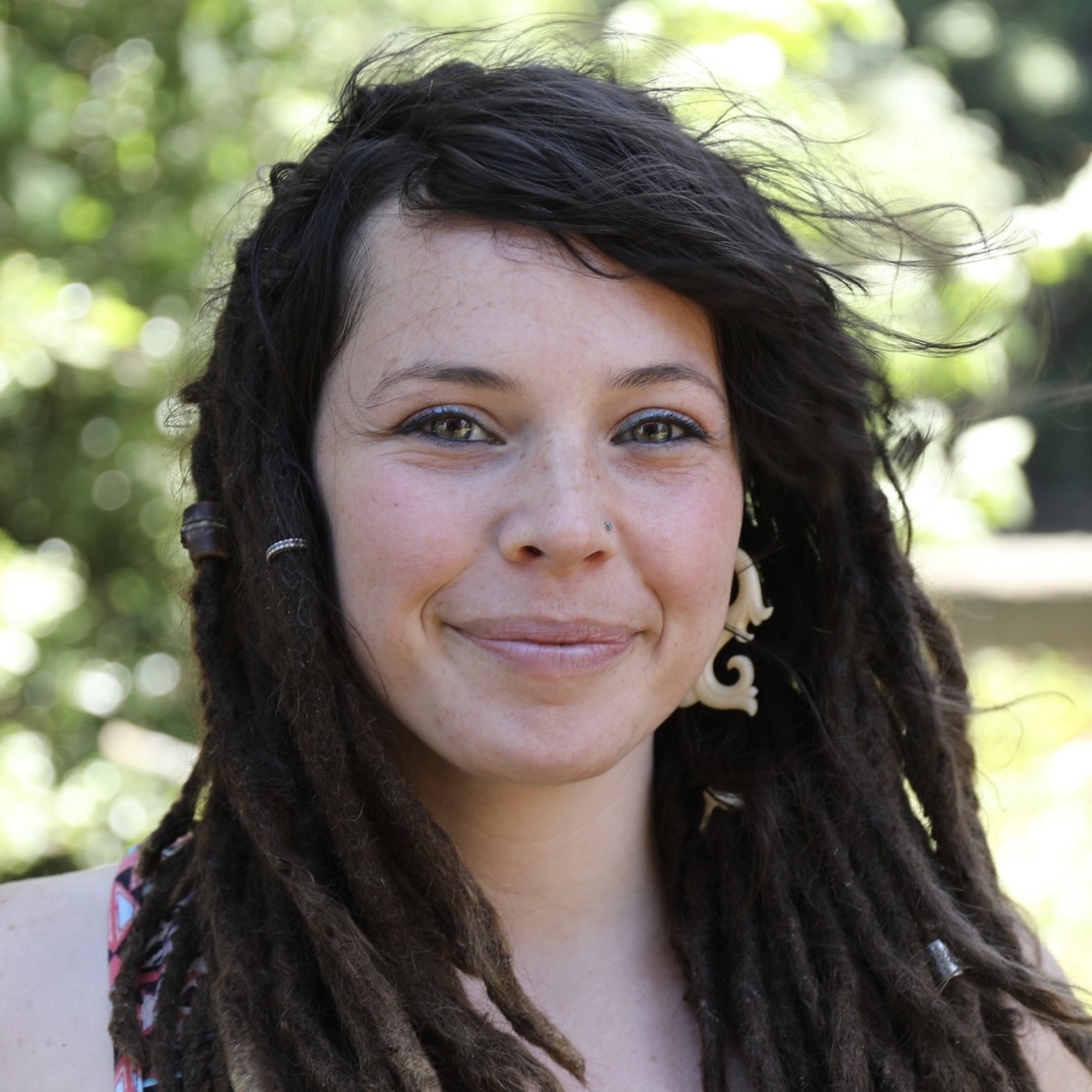 Headshot of Jessicka Nebesni